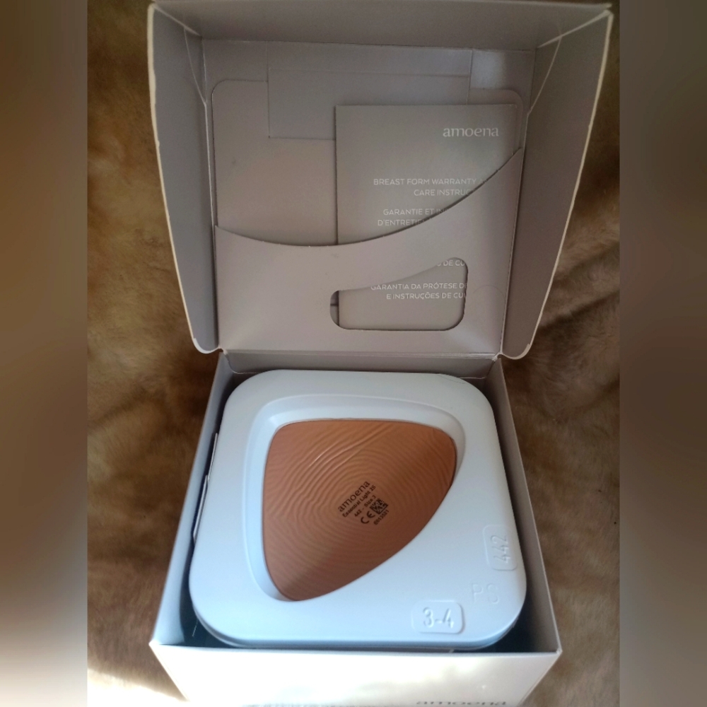 Amoena 440  Essential 2S SINGLE Breast  Prosthesis Form New Size 3 Masectomy